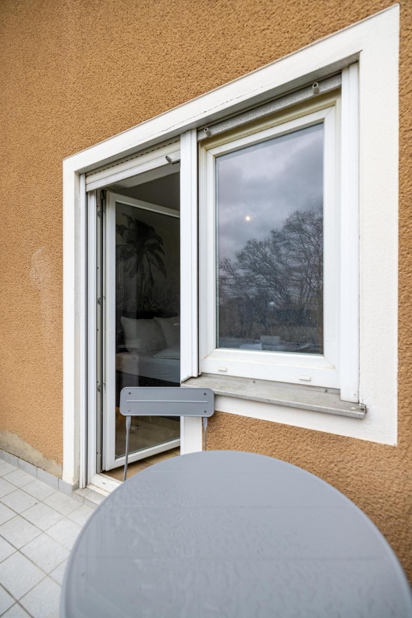 Kleines Apartment Mit Balkon Wurzburgo Exterior foto