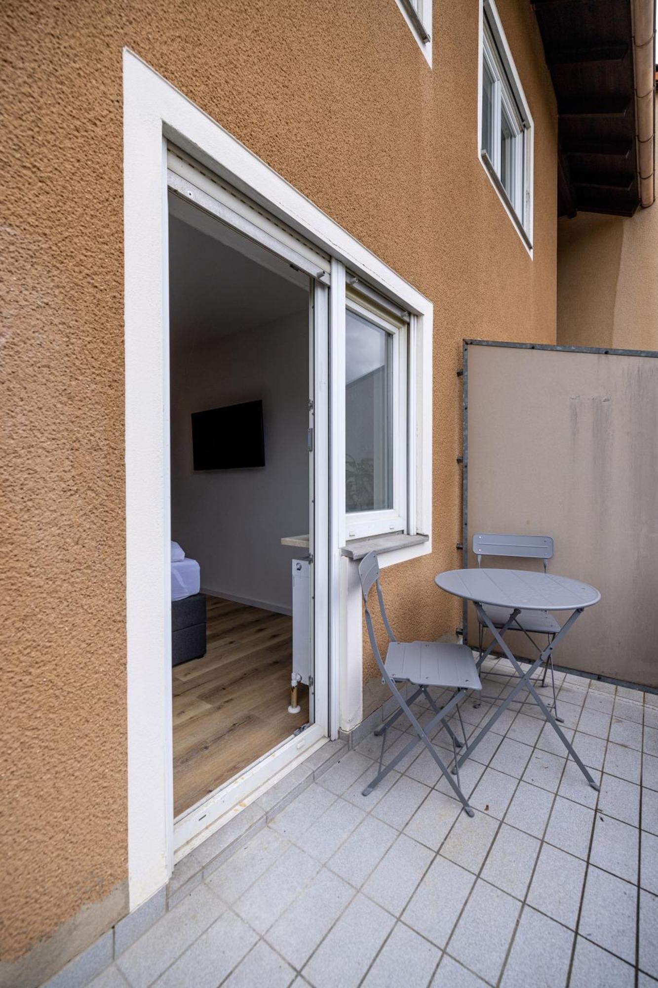 Kleines Apartment Mit Balkon Wurzburgo Exterior foto