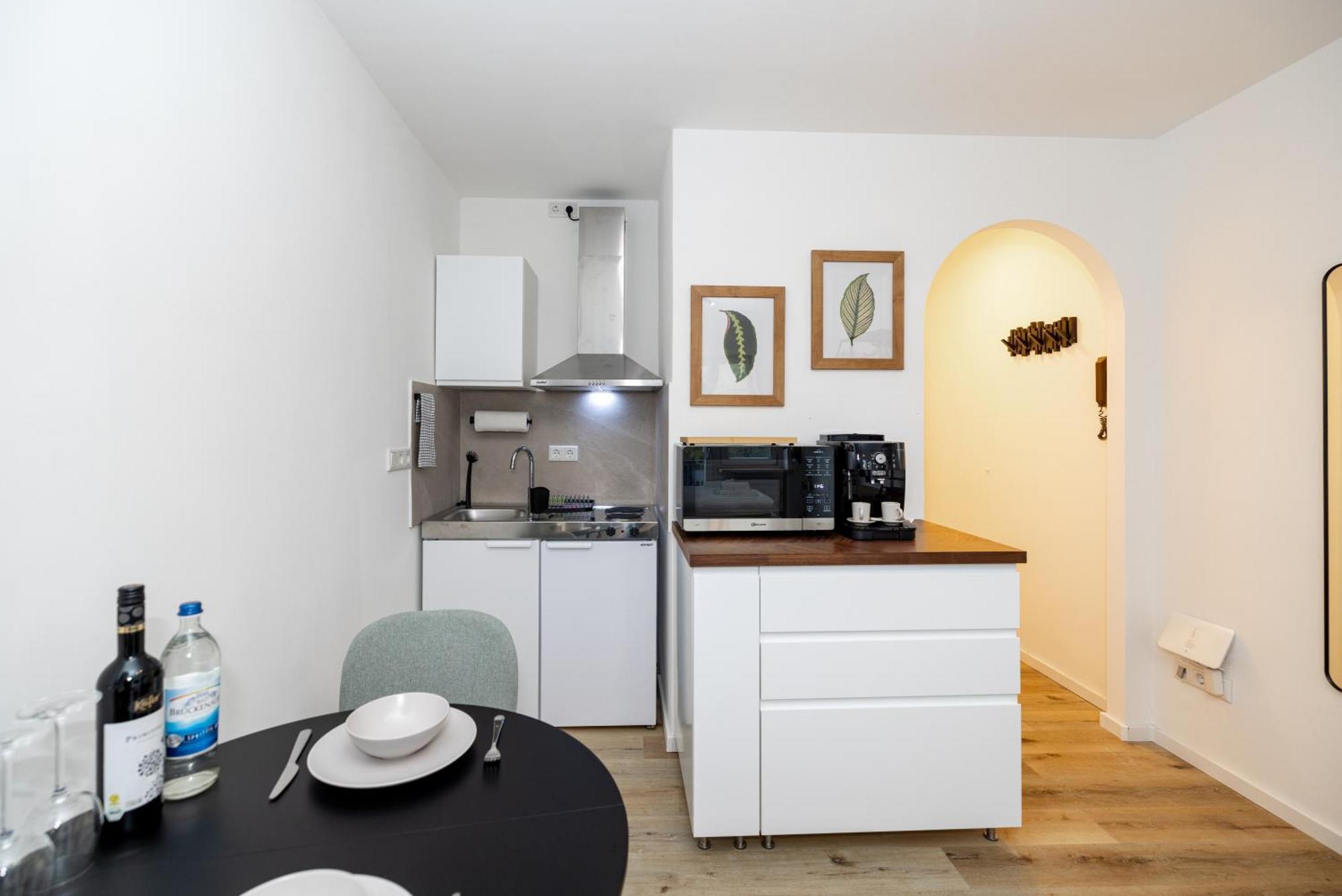 Kleines Apartment Mit Balkon Wurzburgo Exterior foto